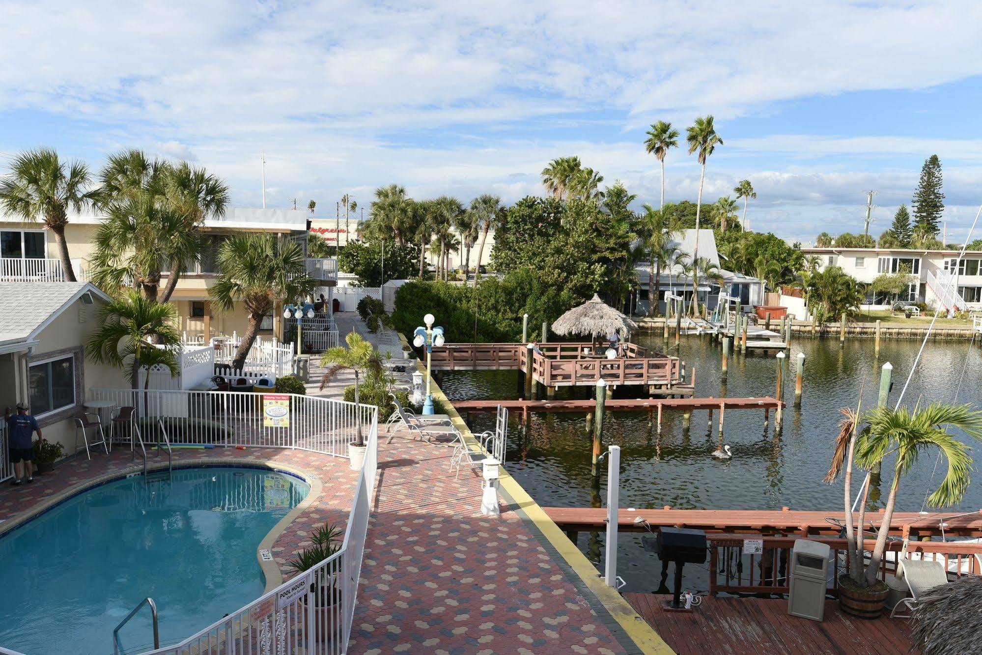 Bay Palms Waterfront Resort - Hotel And Marina เซนต์พีทบีช ภายนอก รูปภาพ